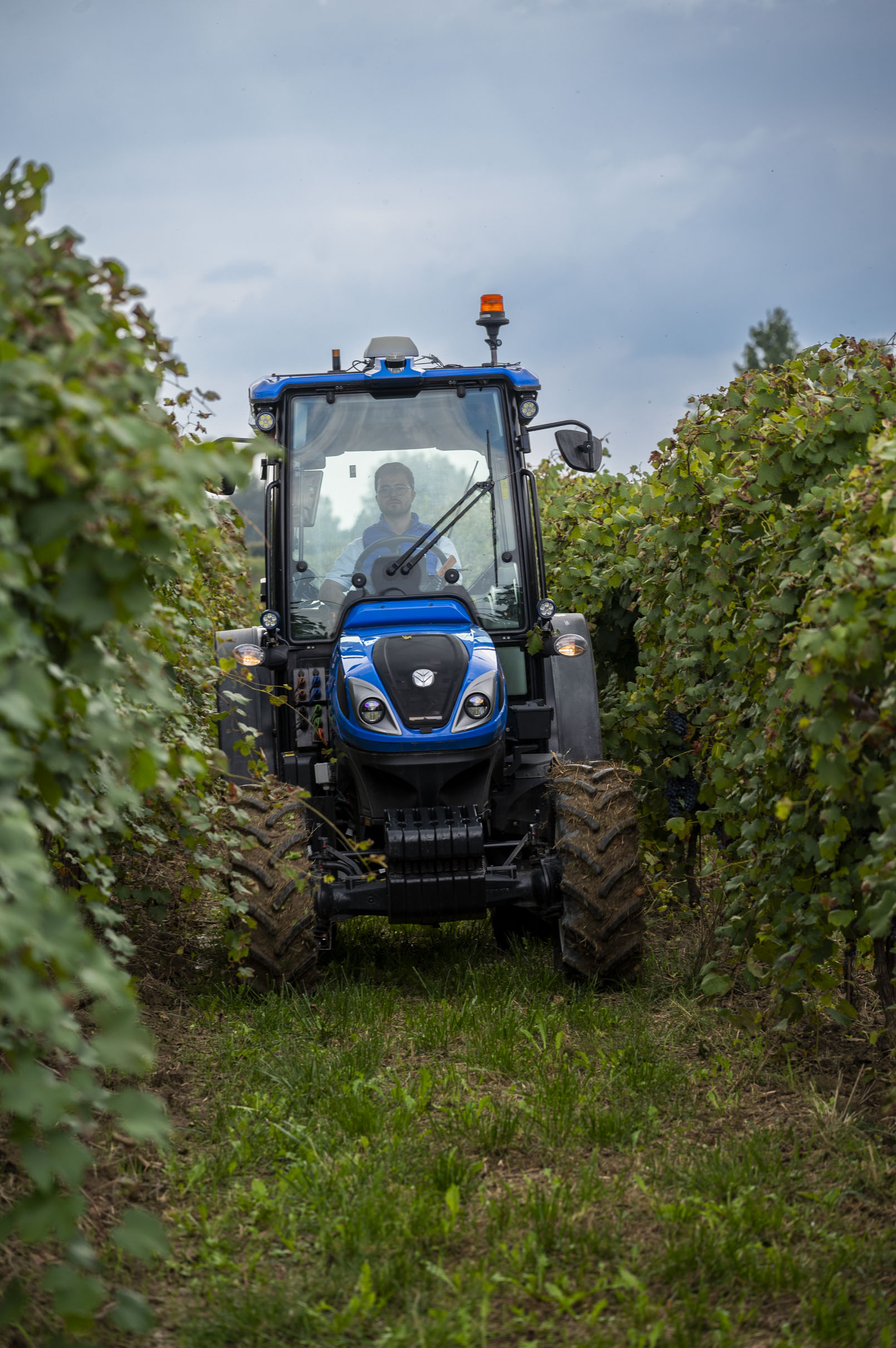 The New Holland advanced guidance system for the T4 FNV specialty tractor range