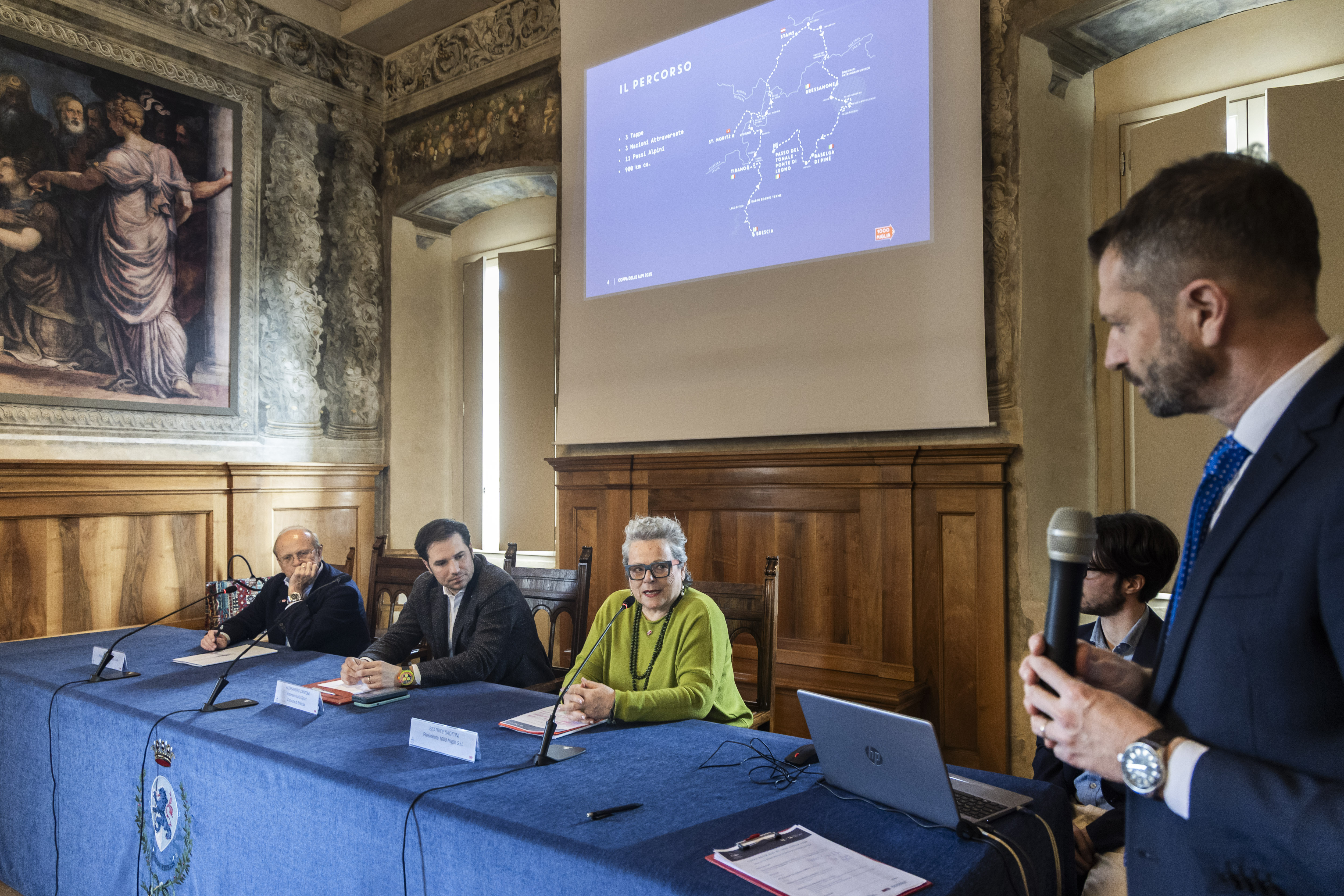 Councilor for Sport of the Municipality of Brescia Alessandro Cantoni, 1000 Miglia Srl President Beatrice Saottini and Automobile Club Brescia's President Cav. Aldo Bonomi