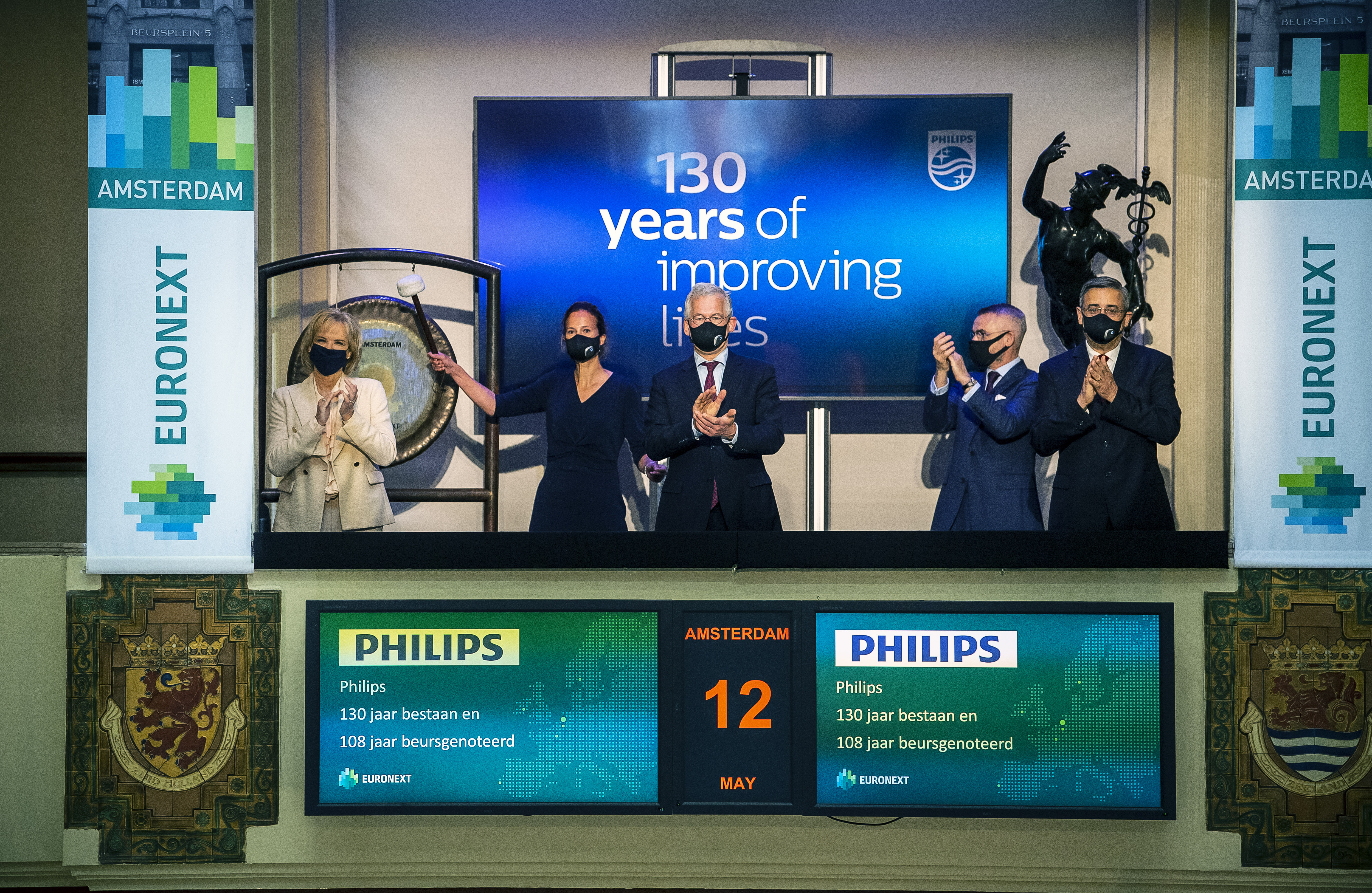 To celebrate 130 years of Philips Frans van Houten, CEO of Philips, opened the Euronext Amsterdam Stock Exchange this morning