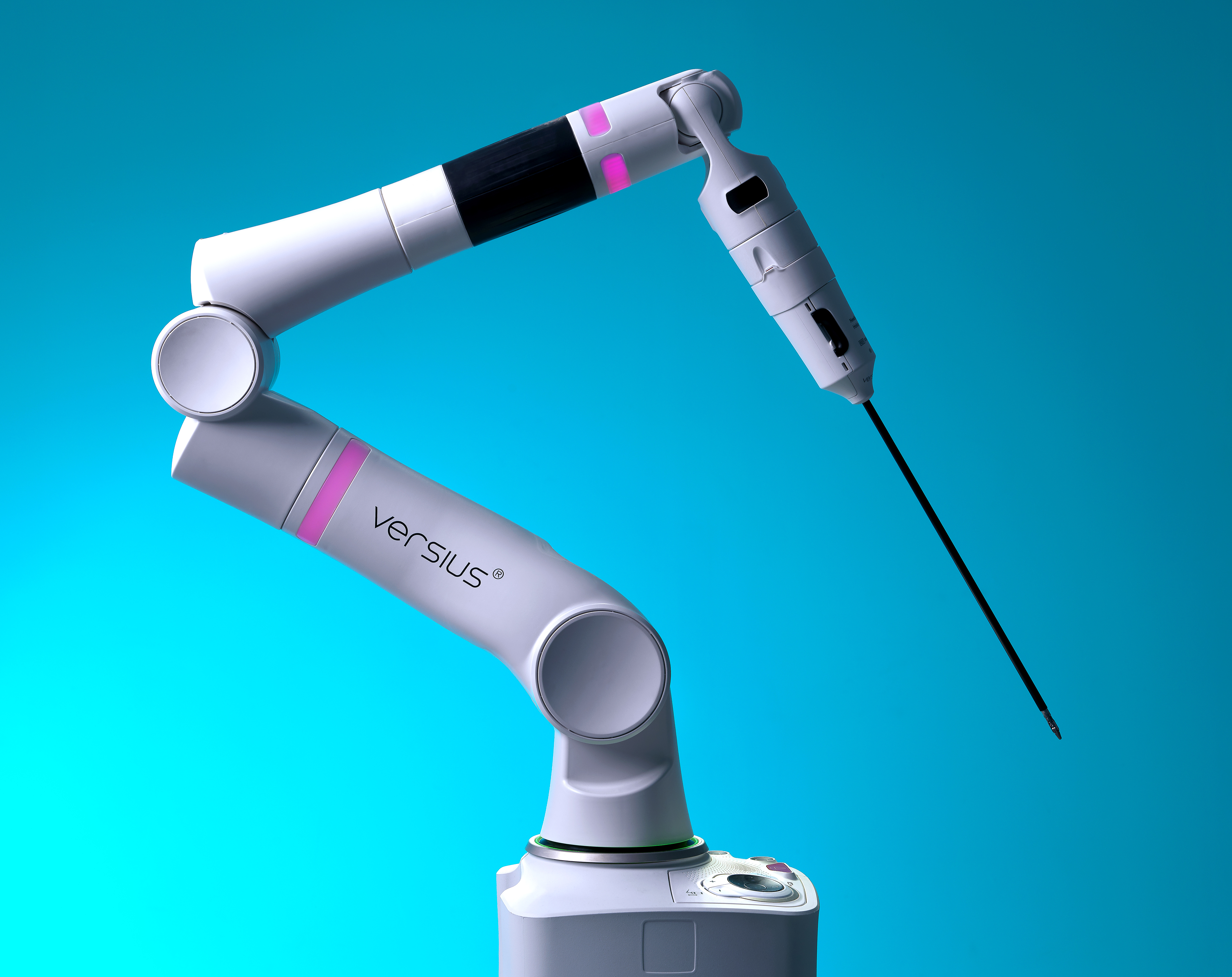 A single bedside unit of the Versius Surgical System (Photo: CMR Surgical)