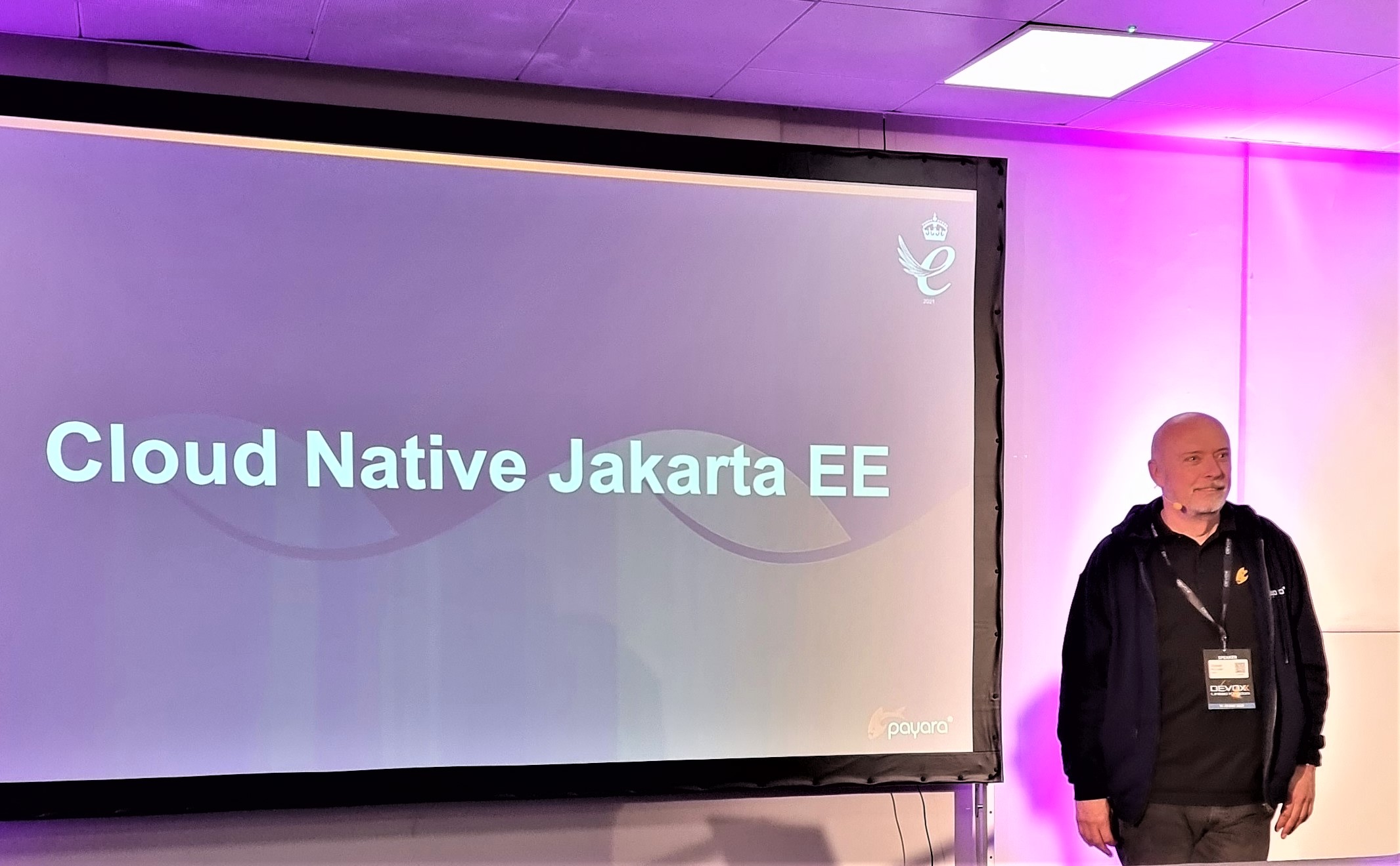 Our CEO and Founder Steve Millidge presenting Payara Cloud at Devoxx UK, 2022.