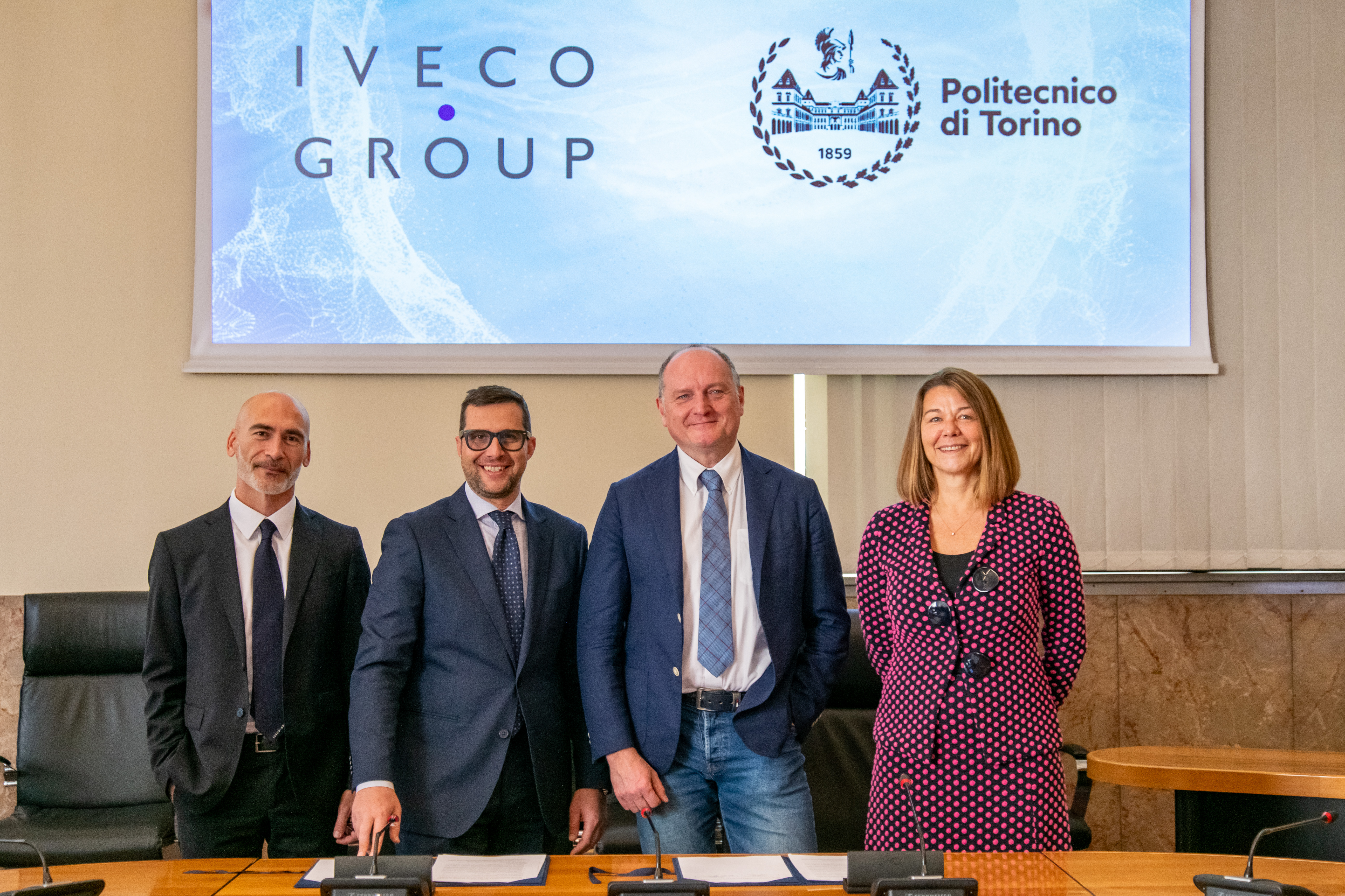 Da_Sx_Marco_Liccardo_Chief_Technology_&_Digital_Officer_IVG_Francesco_Tutino_Chief_Human_Resources_&_Information_Technology_Officer_IVG_Guido_Saracco_