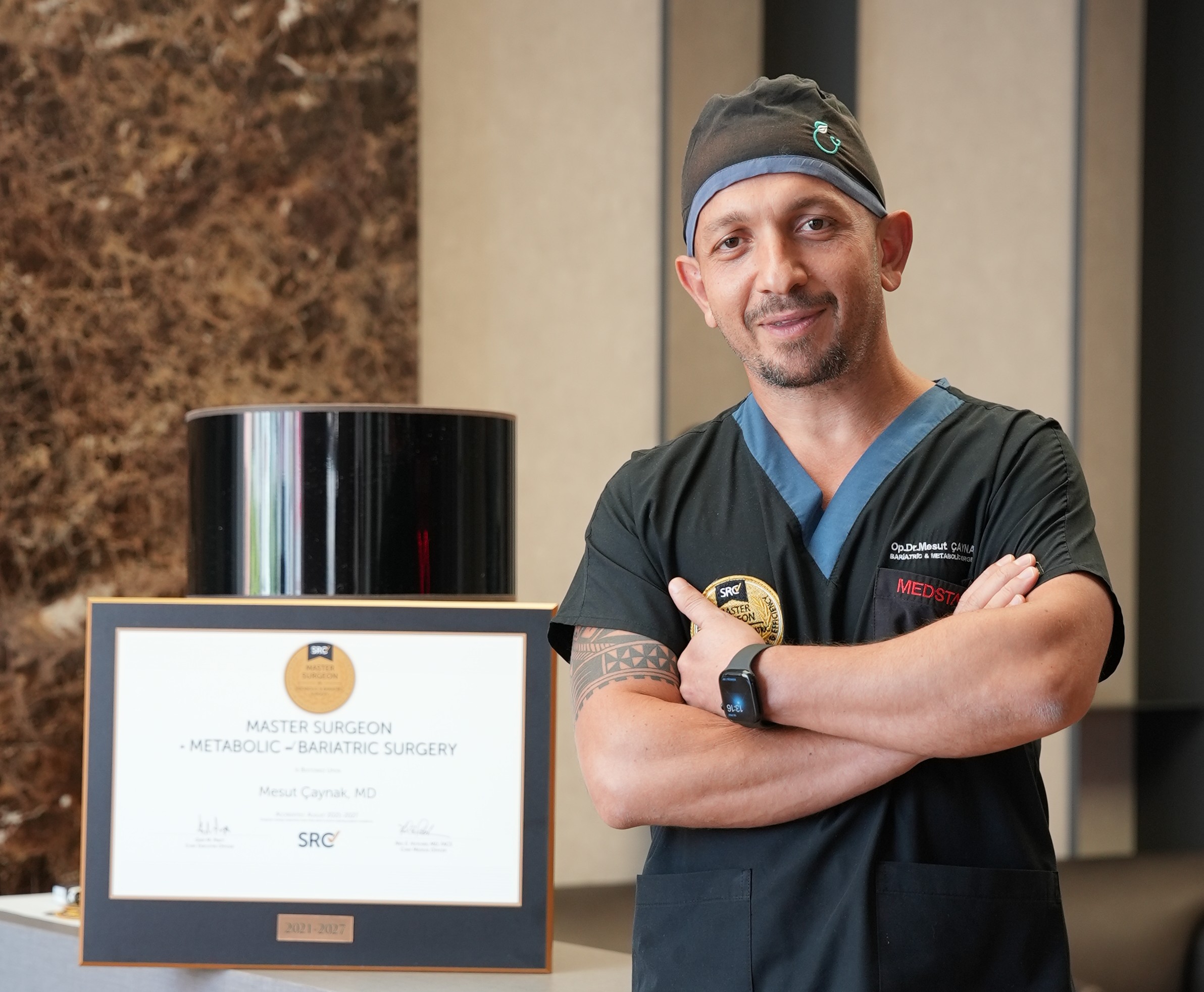 Dr. Caynak