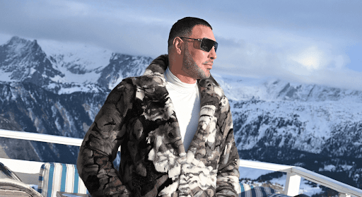 Yasam Ayavefe - Entrepreneur