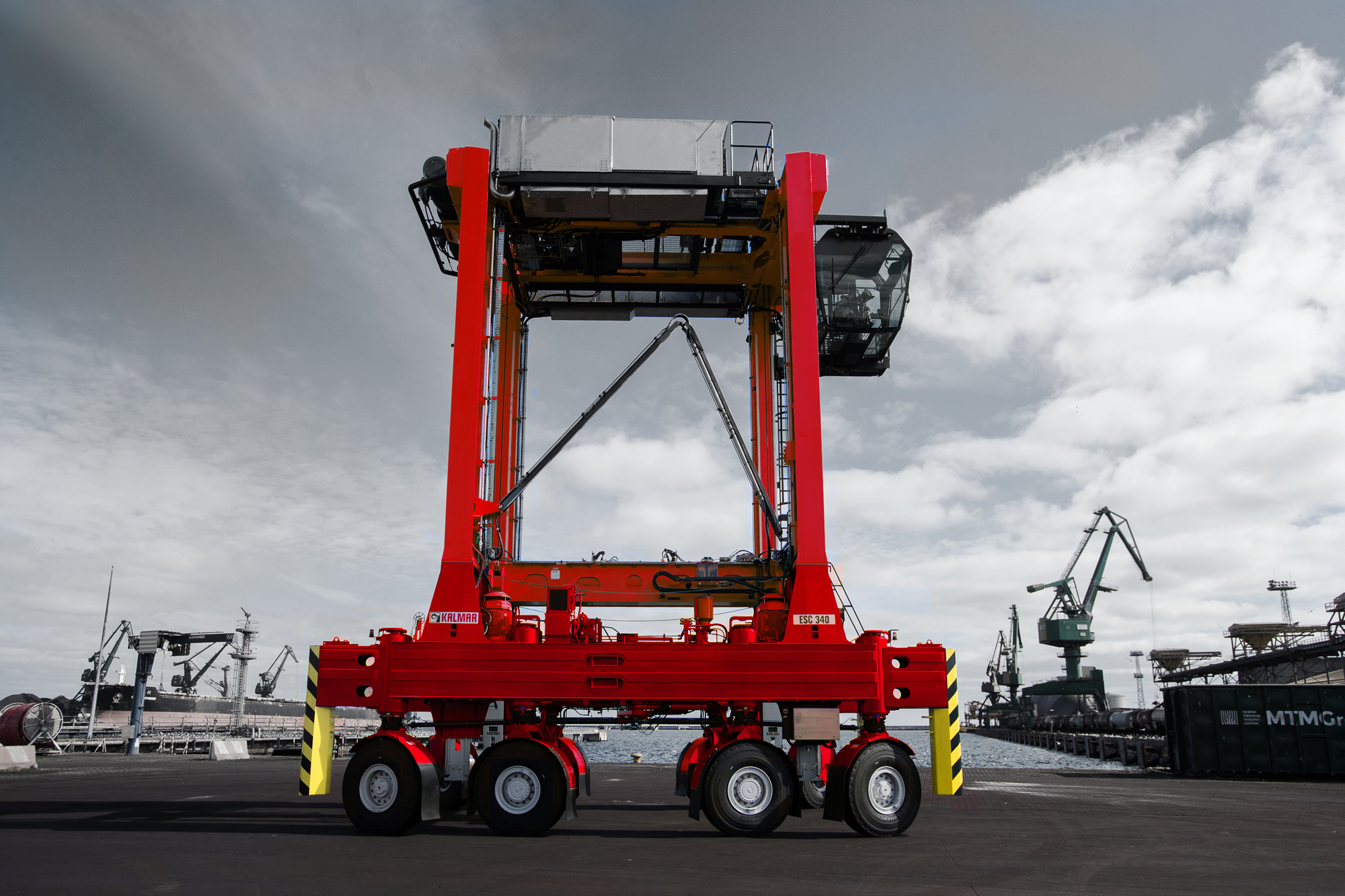 Kalmar Straddle Carrier