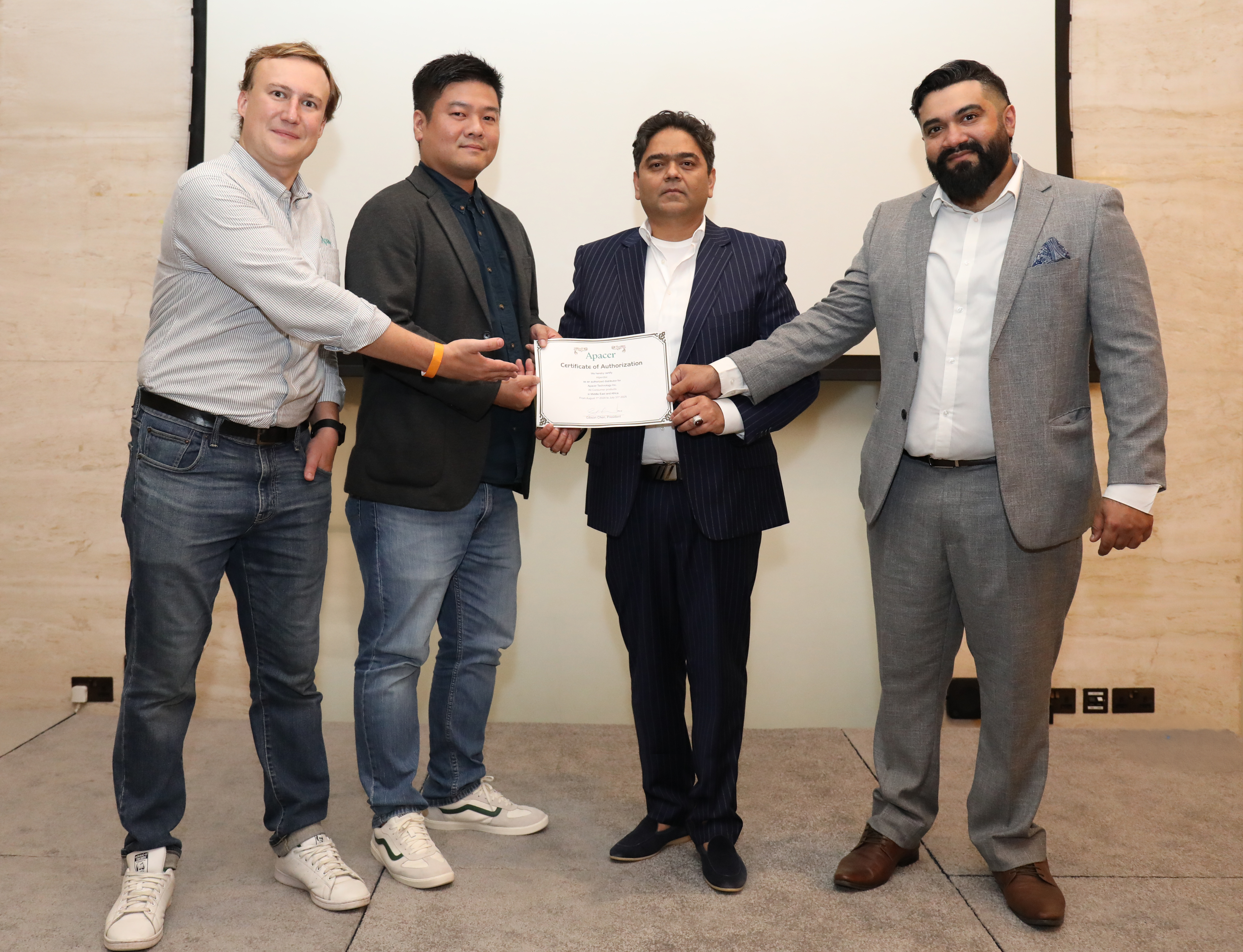 Left to Right: Alexey Akifyev (Business Development Manager - Apacer), Justin Wang (Sales Manager - Apacer), Adil Ali (General Manager - Hiperdist), a