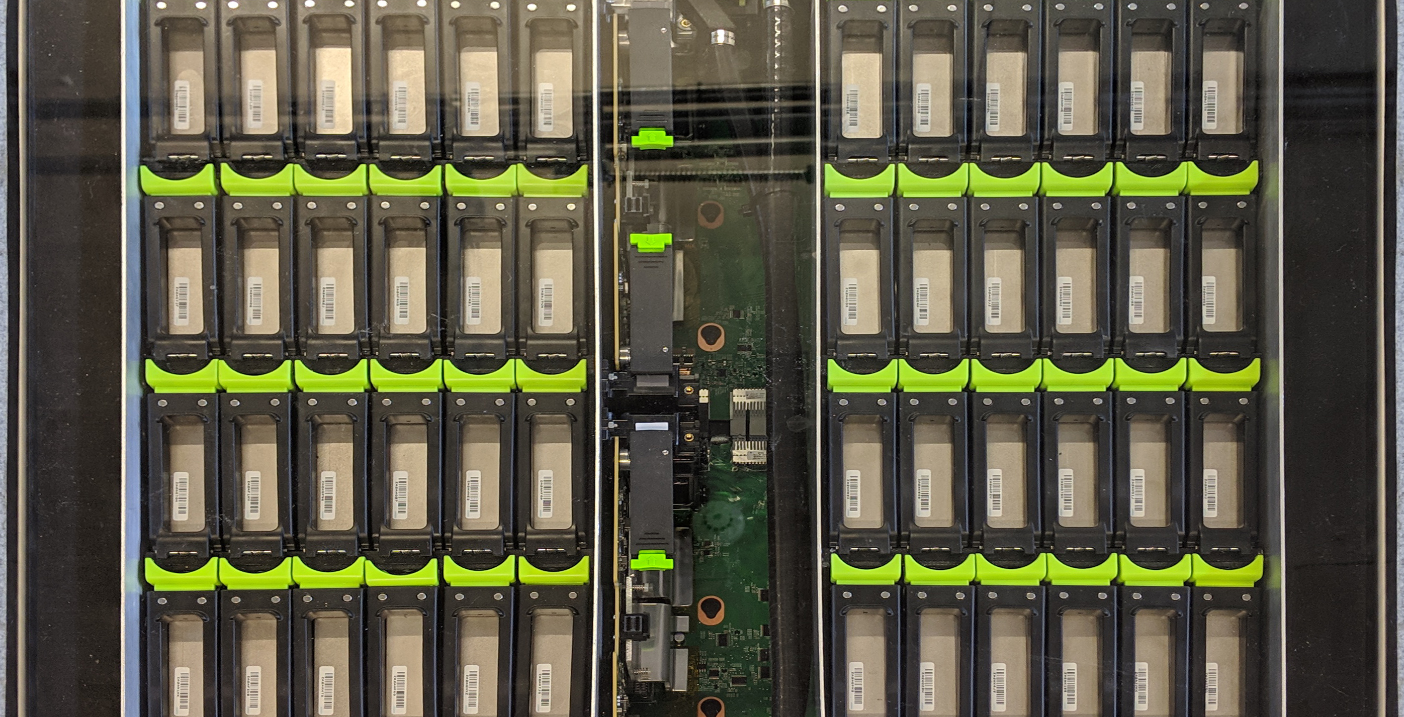 Iceotope Study with Meta Reveals Efficiency of Precision Immersion Liquid Cooling for High-Density Storage Drives