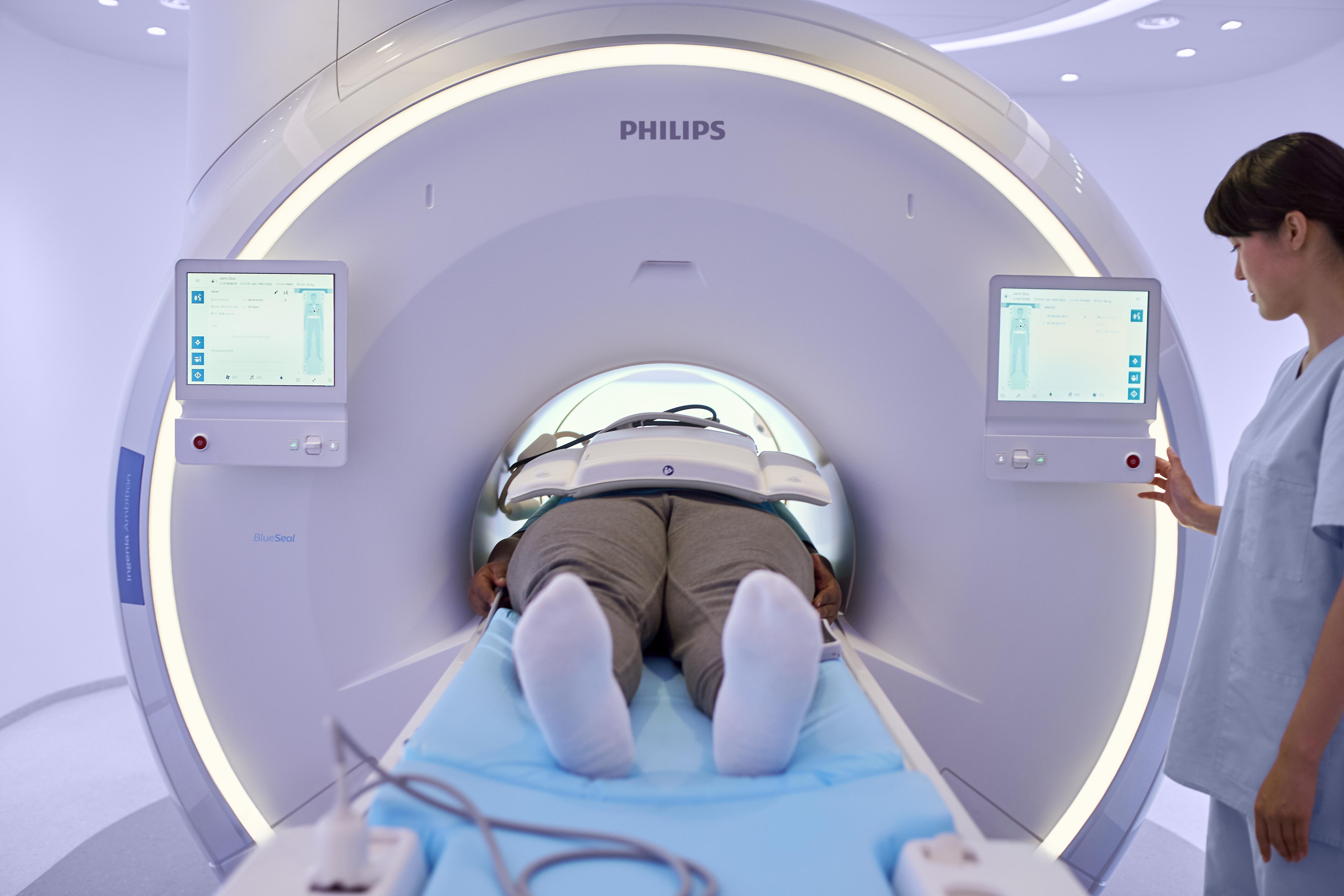 Philips Ingenia Ambition helium-free MR scanner