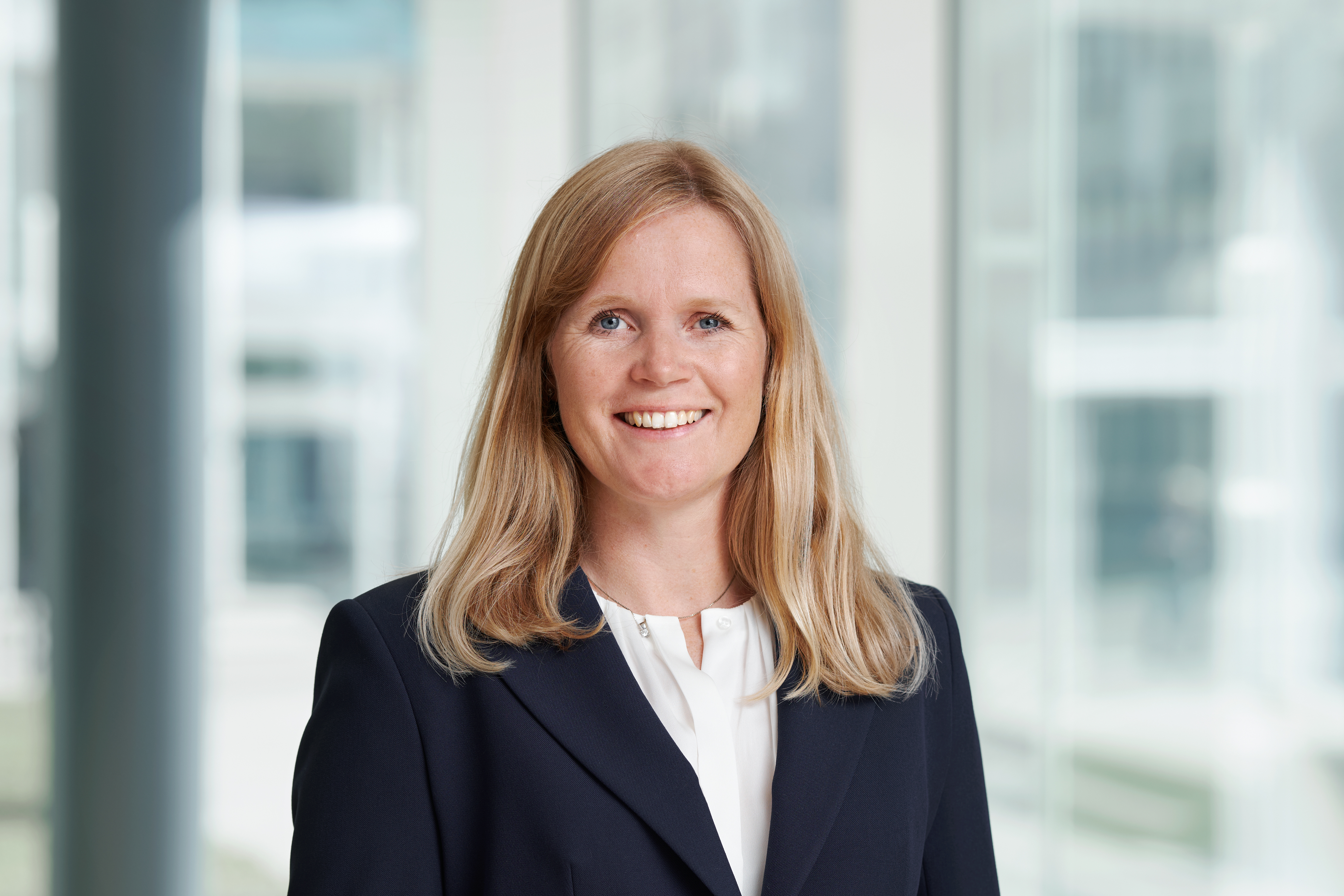 Photo of new CEO of Statkraft, Birgitte Ringstad Vartdal in office environment