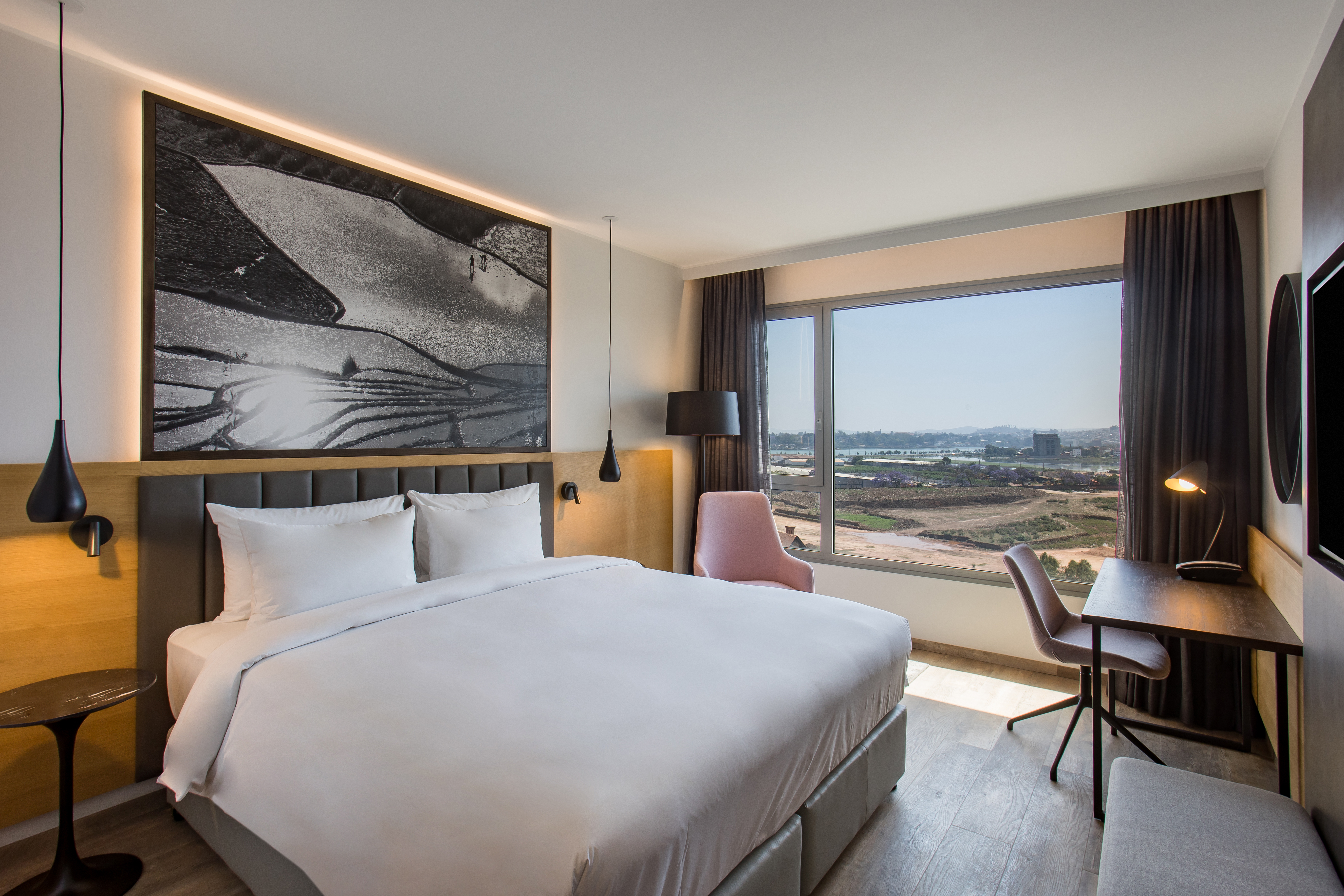 Radisson Blu Hotel, Antananarivo Waterfront Superior Room with Waterfront view high floor