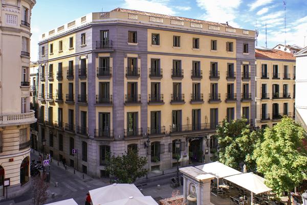Radisson Blu Hotel, Madrid Prado exterior