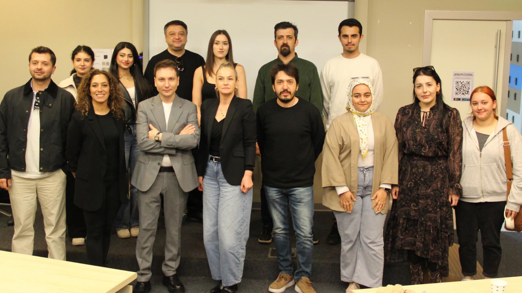 2026_04_28_SINIRLARIN_ÖTESİNDE_ETKİNLİĞİ_KAPAK