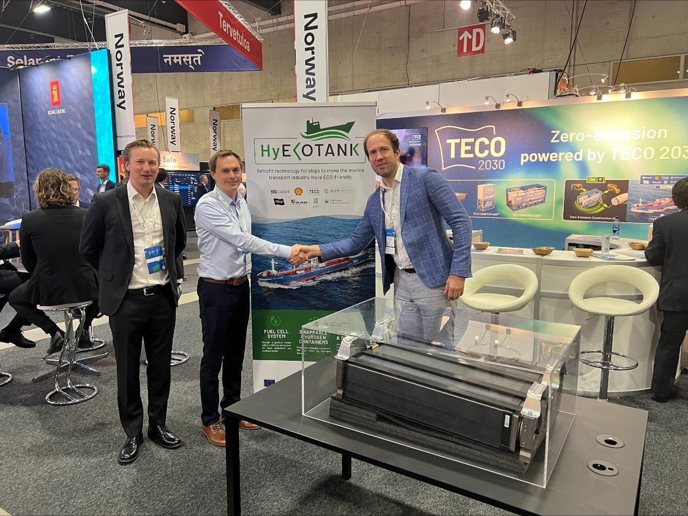TECO 2030 and Skeleton Technologies enter into a strategic partnership to boost renewable hydrogen as a zero-carbon fuel for the maritime sector. From left, TECO 2030 COO Tor-Erik Hoftun and Director of Business Development Fredrik Aarskog, together with Sales Director Kersten Eero from Skeleton Technologies on the right.