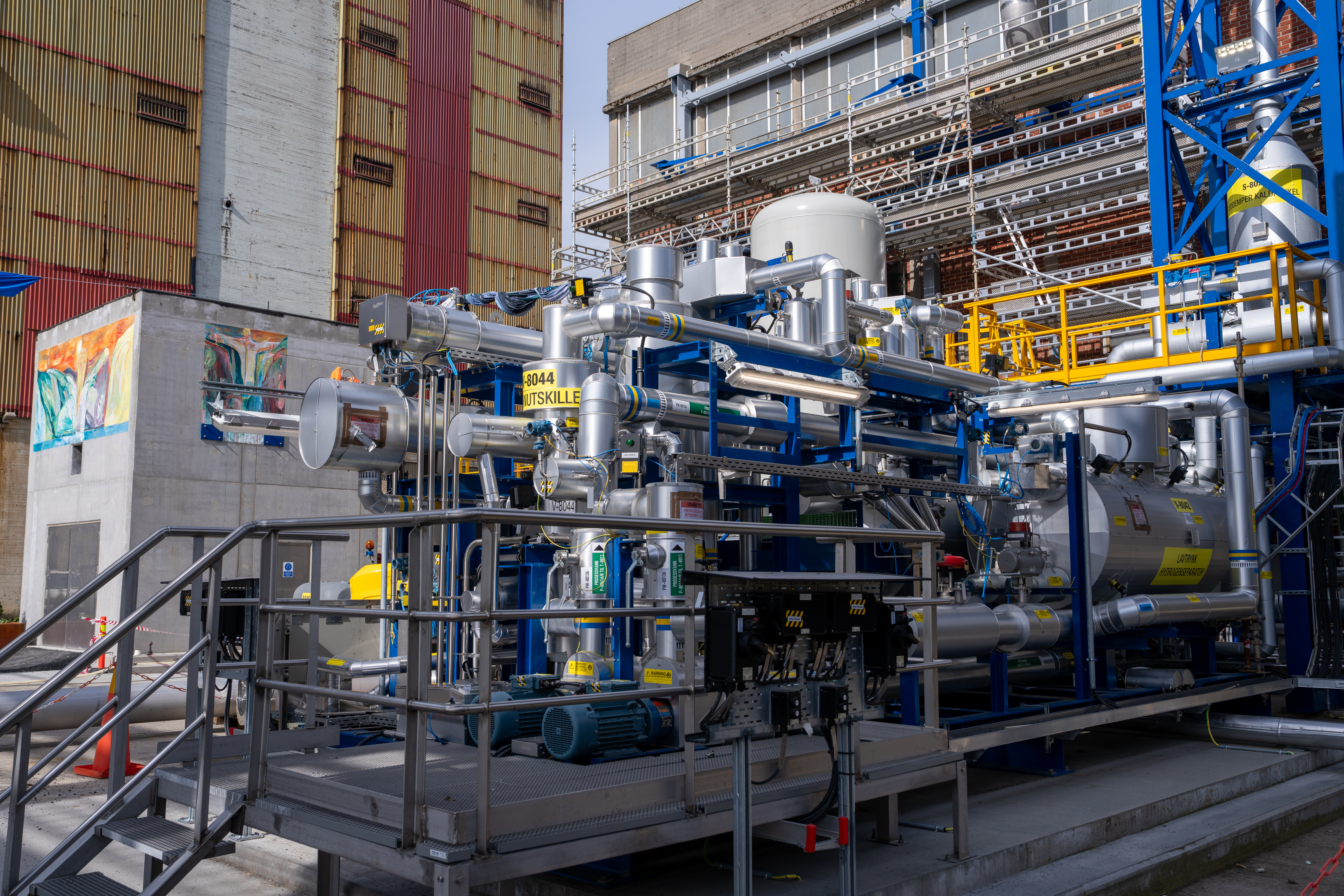 Yara's hydrogen treatment plant exterior