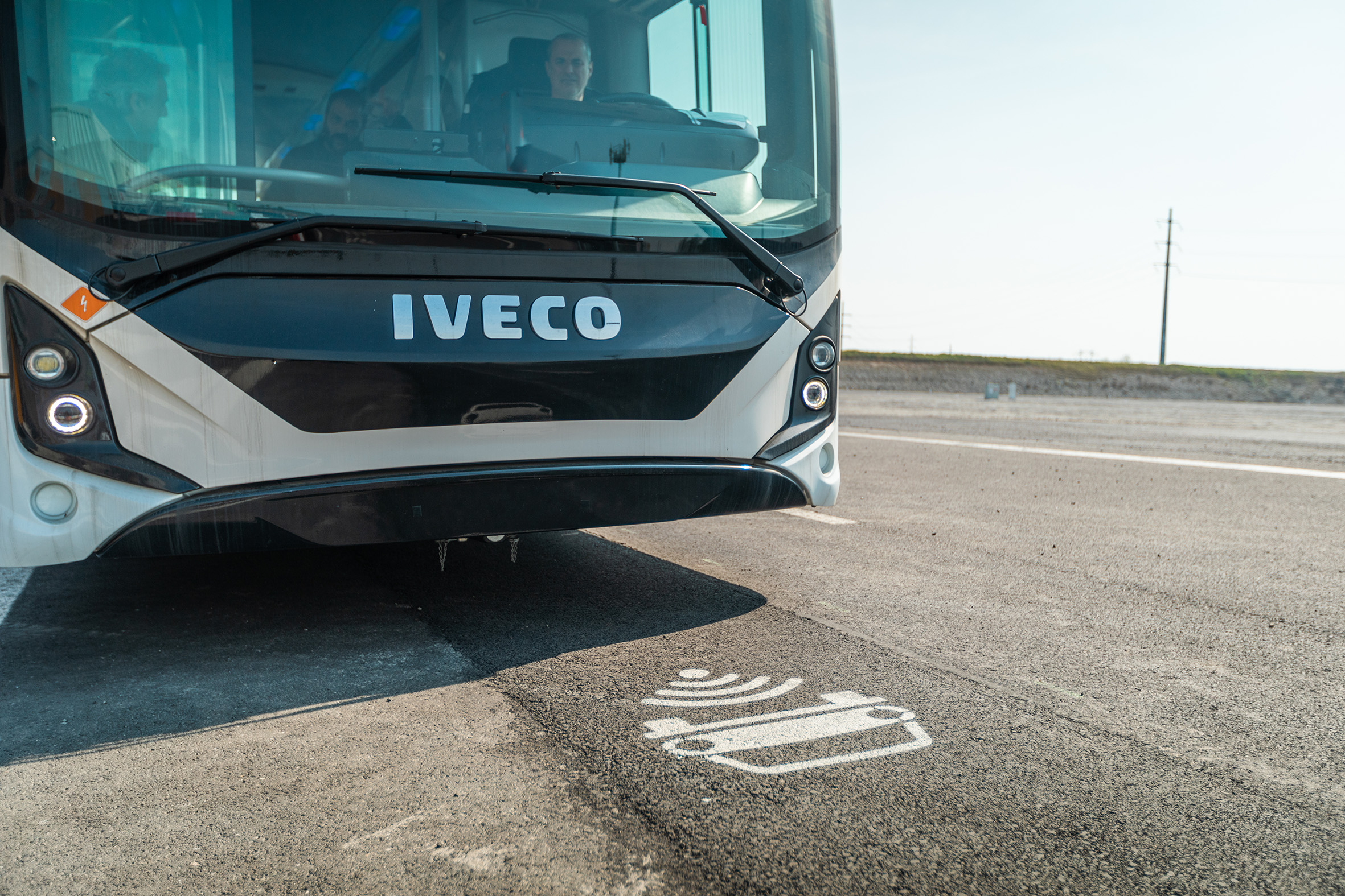 OnTheRoad4_BAMS_IVECO_BUS_E-WAYphoto