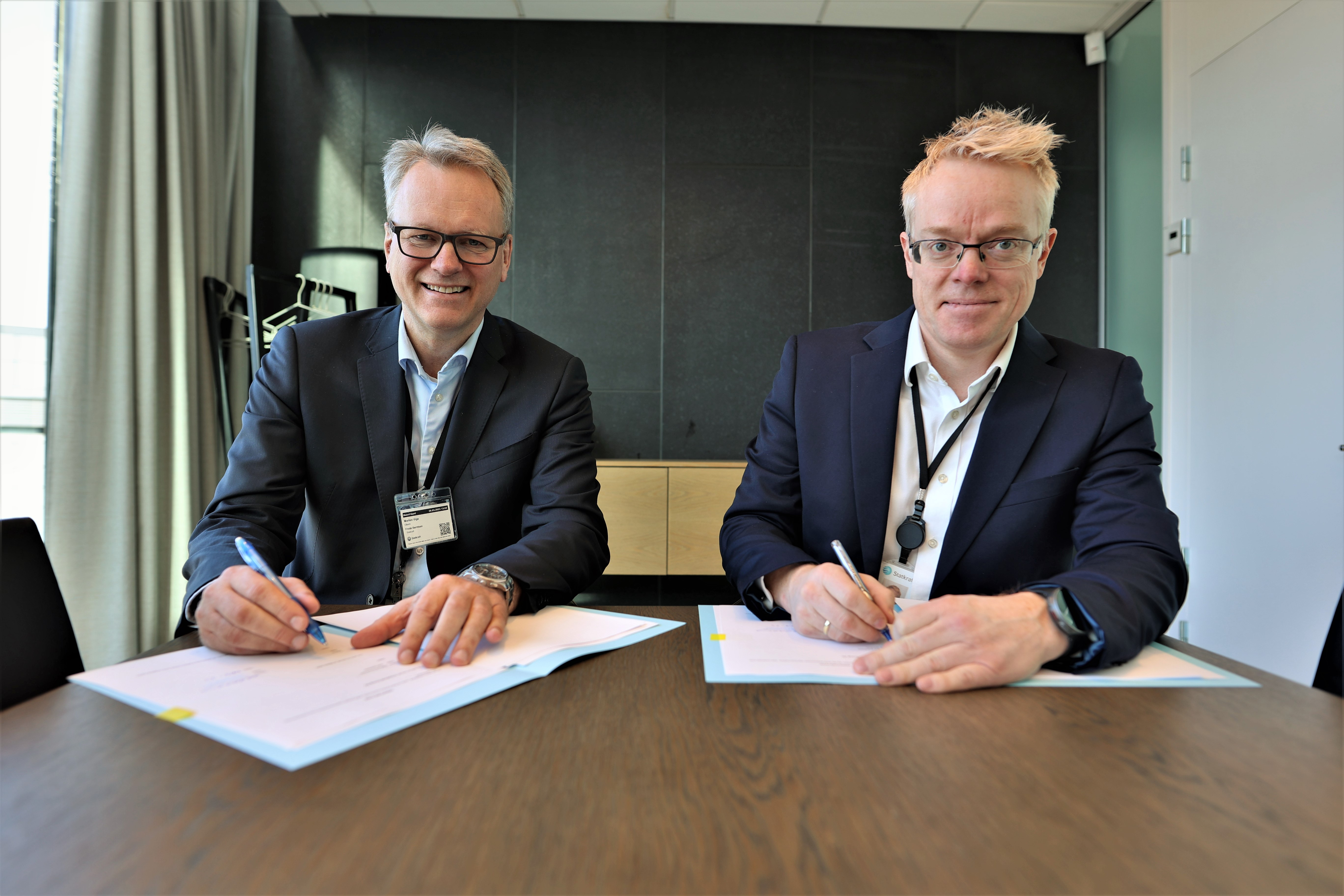 Statkraft og Elkem signerer kraftavtale