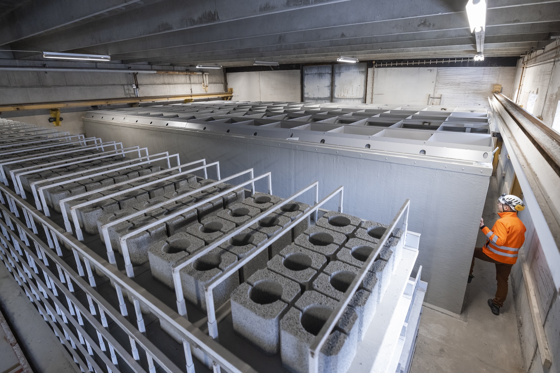 Carbonaide helps the cement industry utilize captured carbon dioxide in concrete manufacturing.