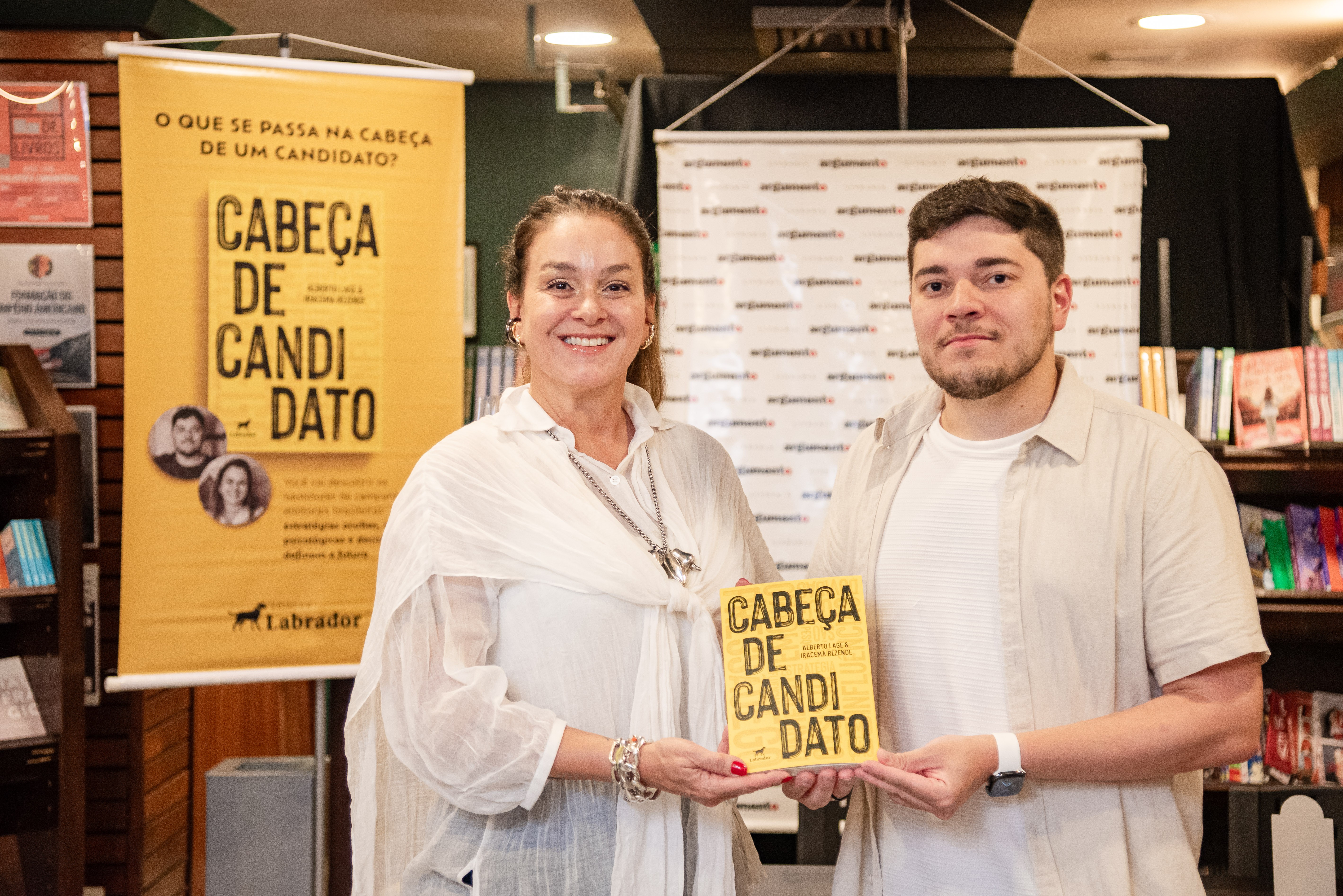 Livro de marqueteiros brasileiros ganha versão em espanhol e lançamento internacional