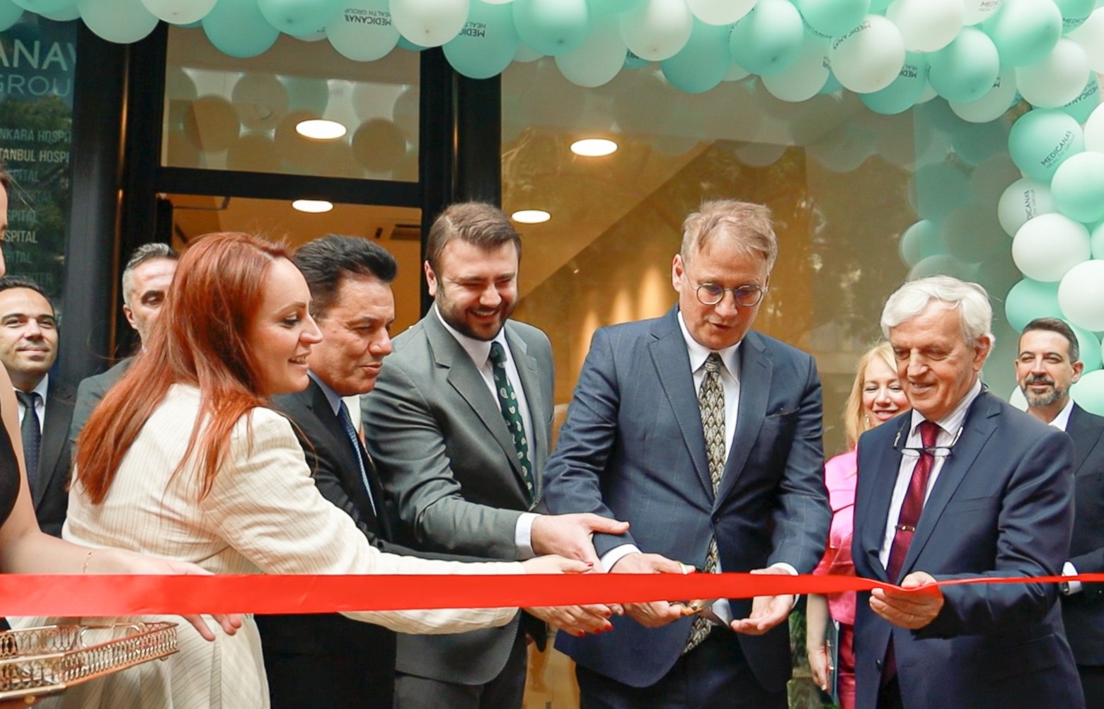 The Belgrade Liaison Office was officially inaugurated with a ribbon-cutting ceremony