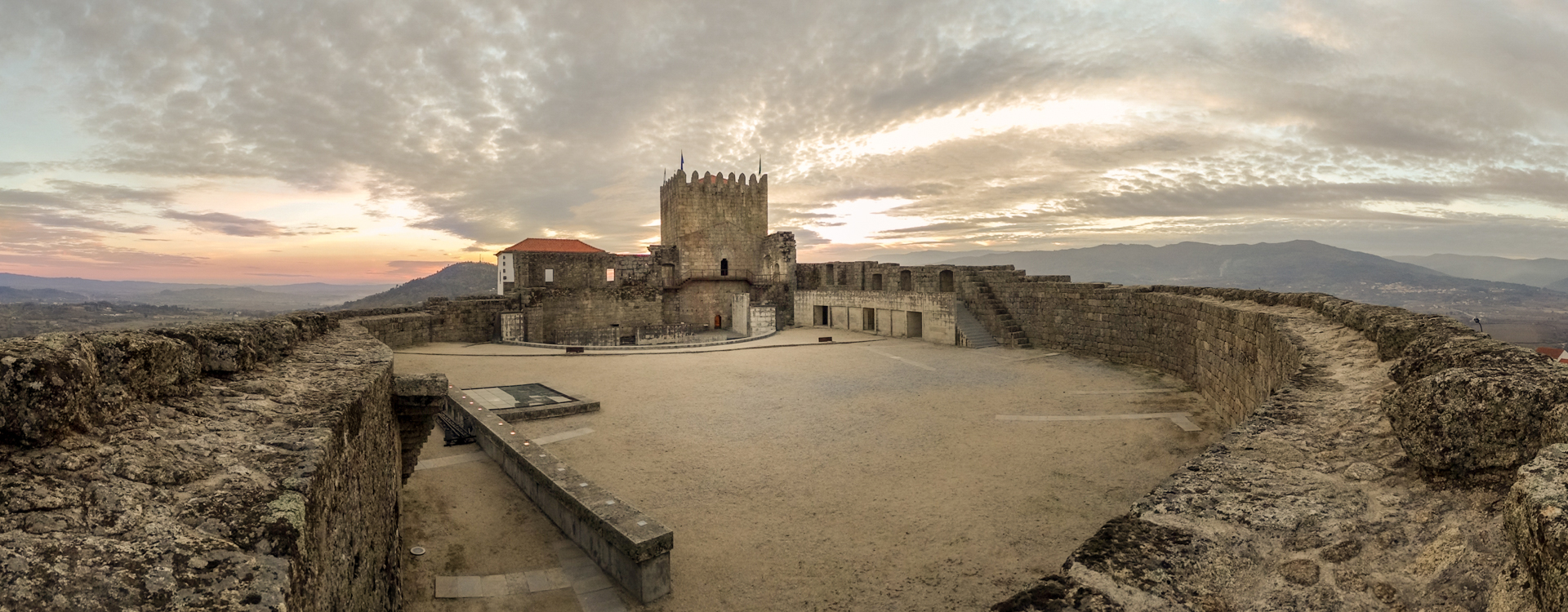 The town is home to the ancient Castle of Belmonte.