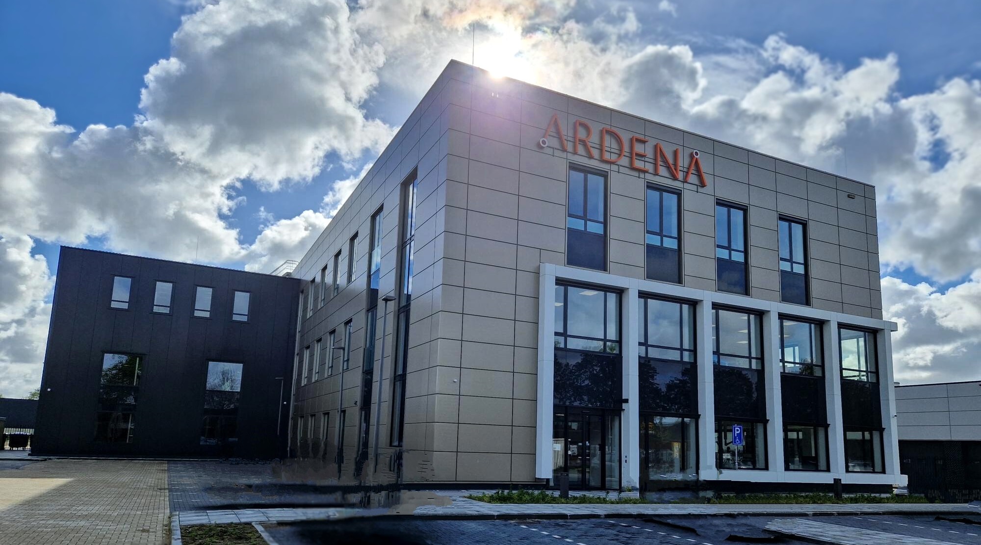 New nanomedicine development and manufacturing facility in Oss, Netherlands