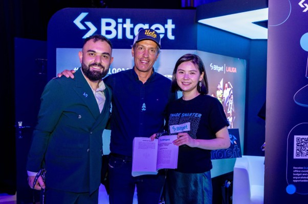 (From left to right) Vugar Usi Zade, COO of Bitget; Alex Nascimento, UCLA Professor; Gracy Chen, CEO of Bitget