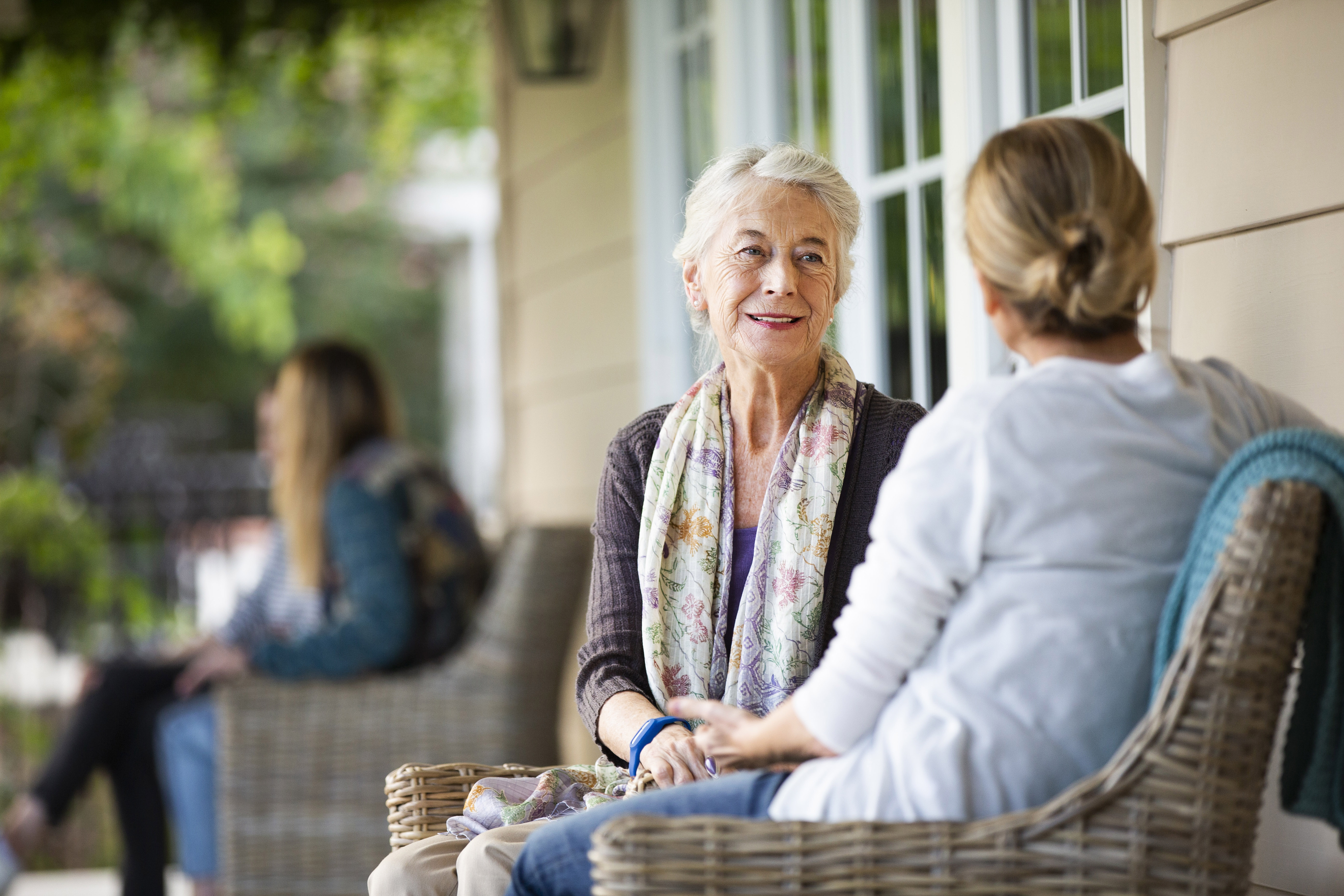 Philips-Cares-Senior-Living-BlueBand