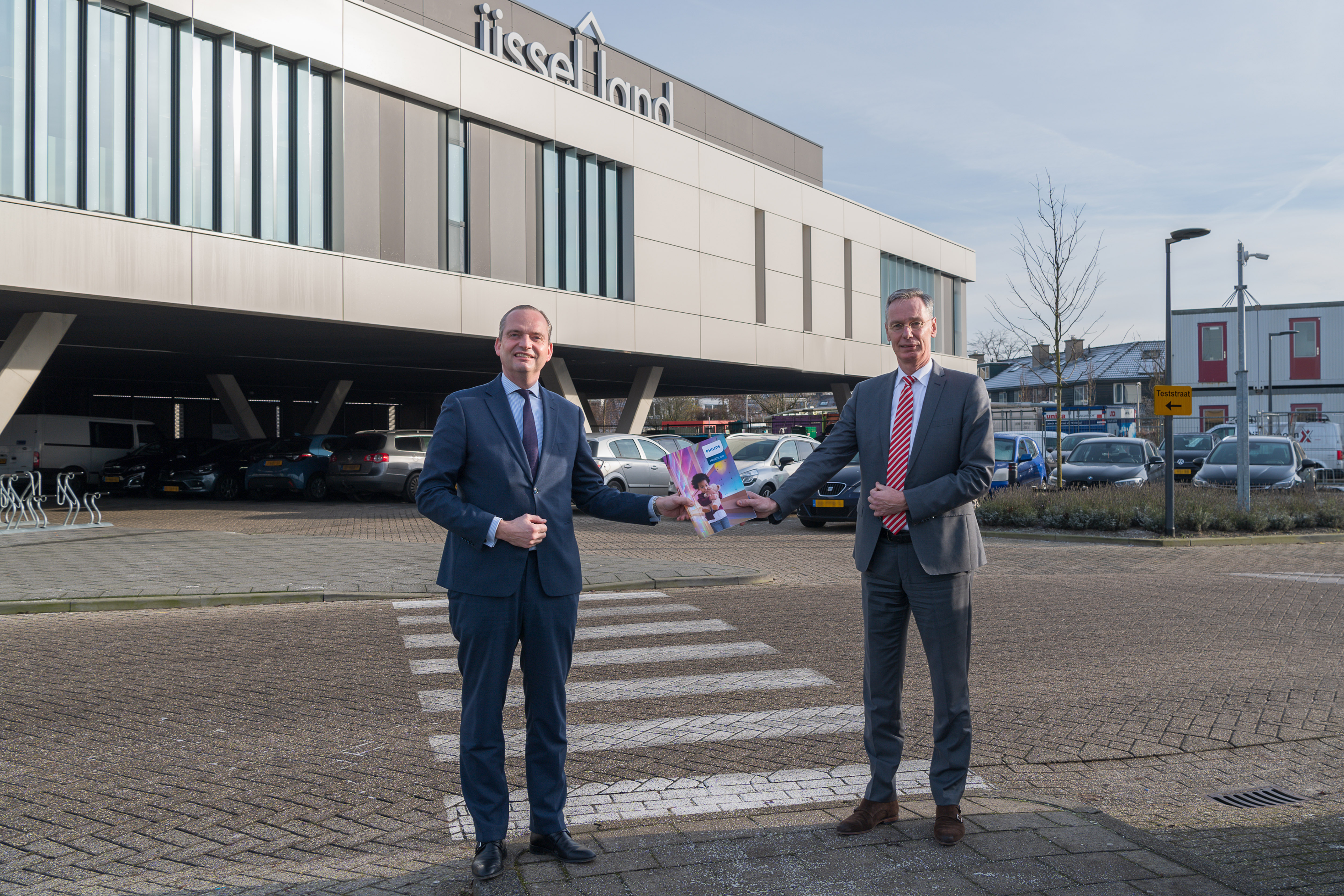 Philips and IJsselland Hospital sign long-term technology partnership