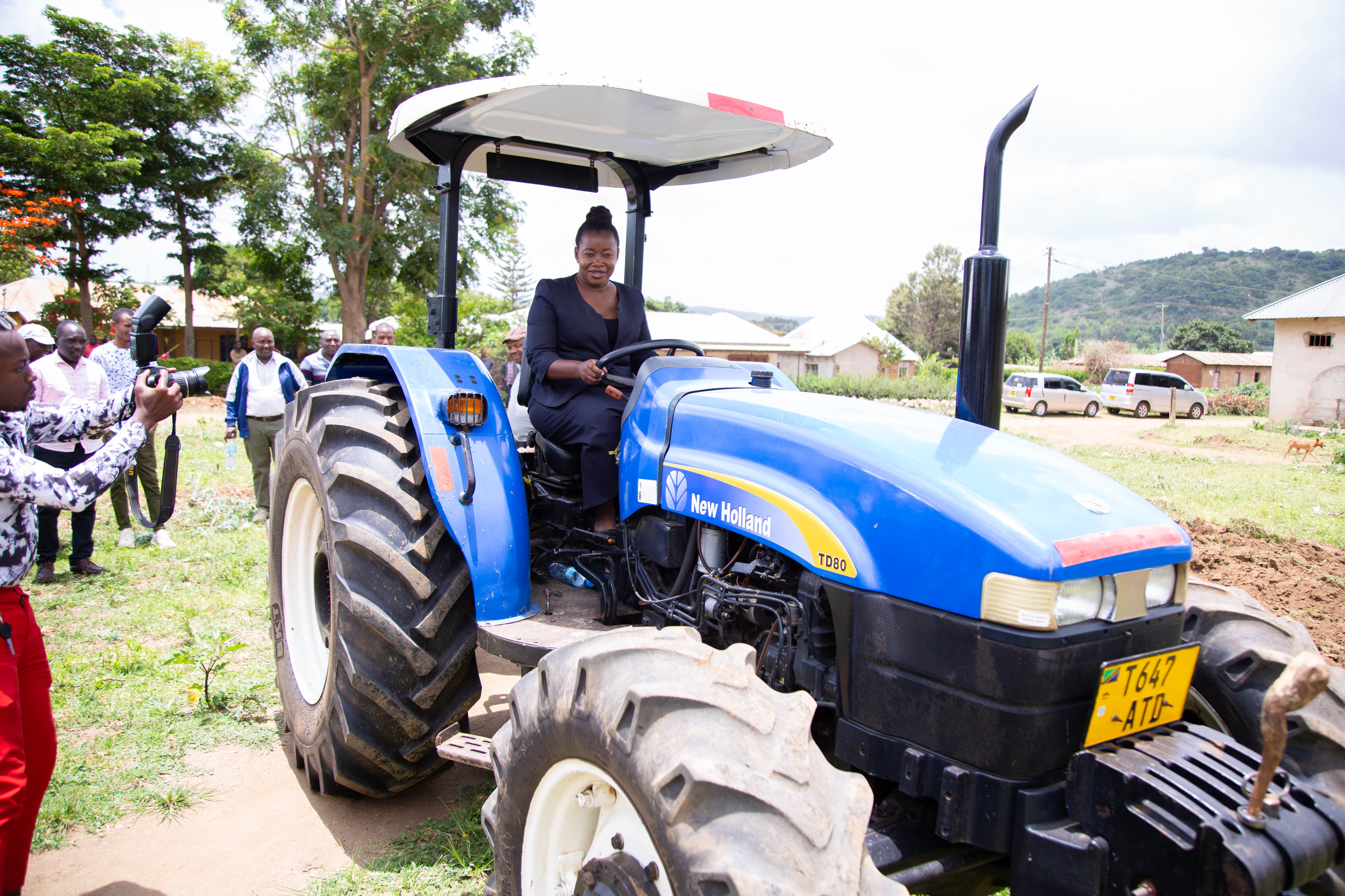 New_Holland_training_Tanzania