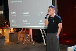 A person standing in front of a screen  AI-generated content may be incorrect.