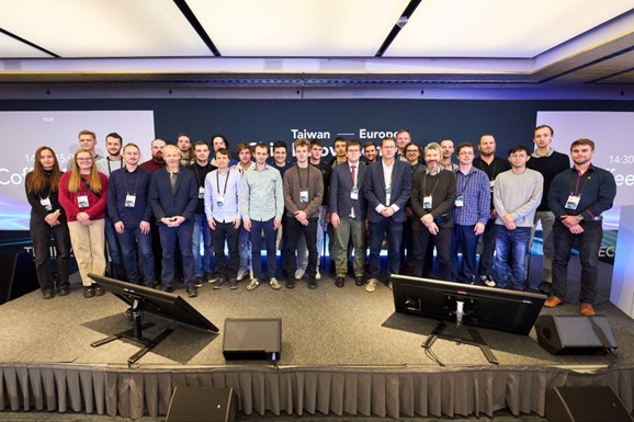The 2nd Taiwan–Europe Chip Innovation Forum 2025 (TECIF 2025), with Czech professors and students in attendance, highlighting the collaborative achievements between Taiwan and Europe. (Photo: ACDRC)